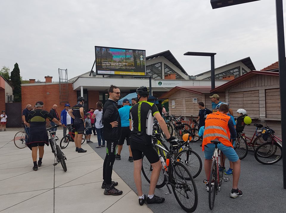 35483245_2338484179511391_8500736191505629184_n