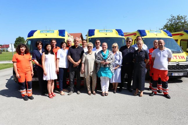 img_5292.jpg__648x432_q85_subsampling-2