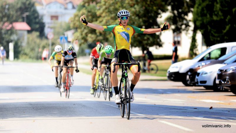 39515391_1813458252041923_591466311473692672_o