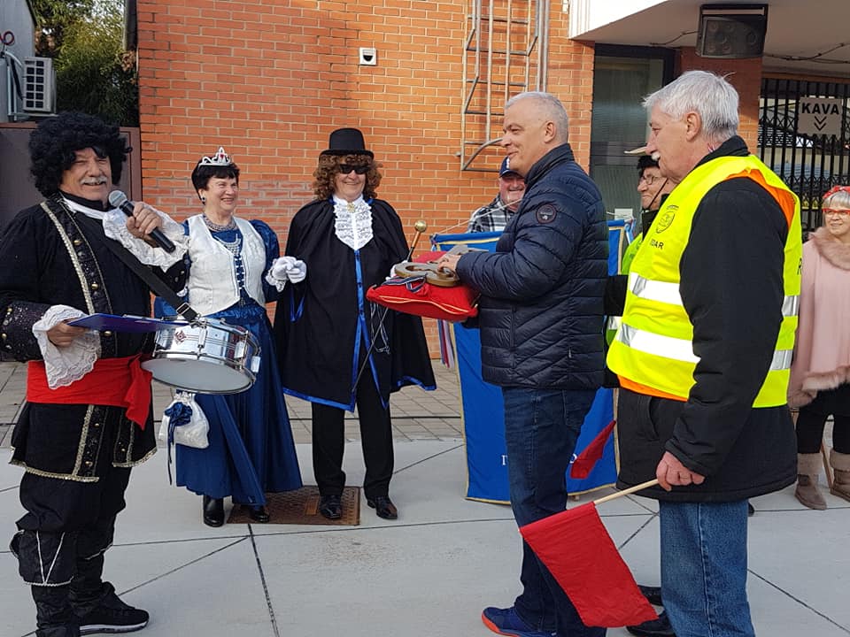 51818581_615095755579916_6186810161215045632_n