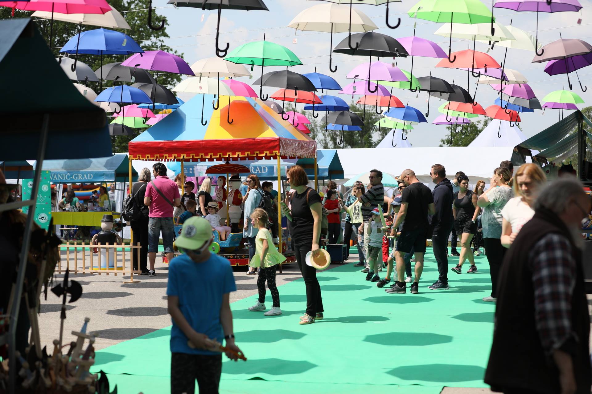 33028561_1683343195053430_6170180558946041856_o