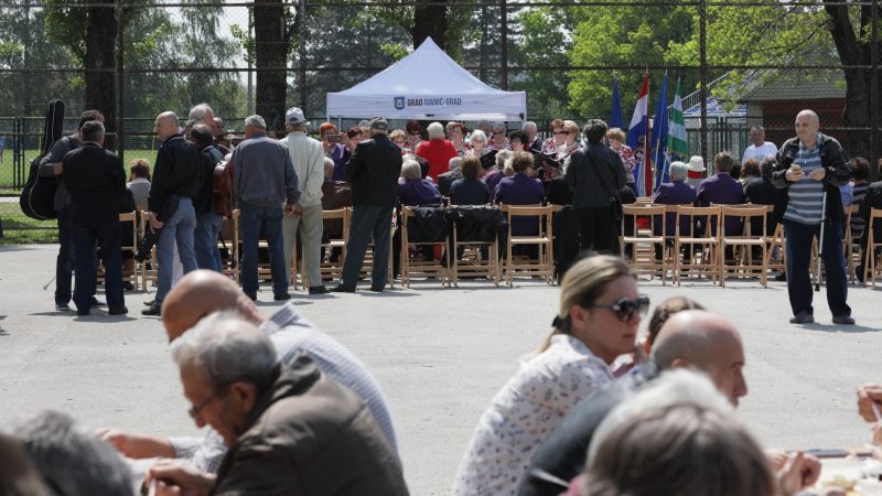 58654746_2162638297123915_1305595351322853376_o