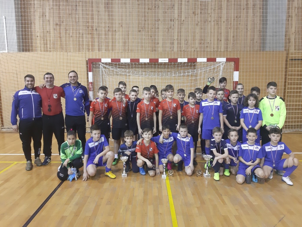 83137568_687102185156868_2318055533971505152_o