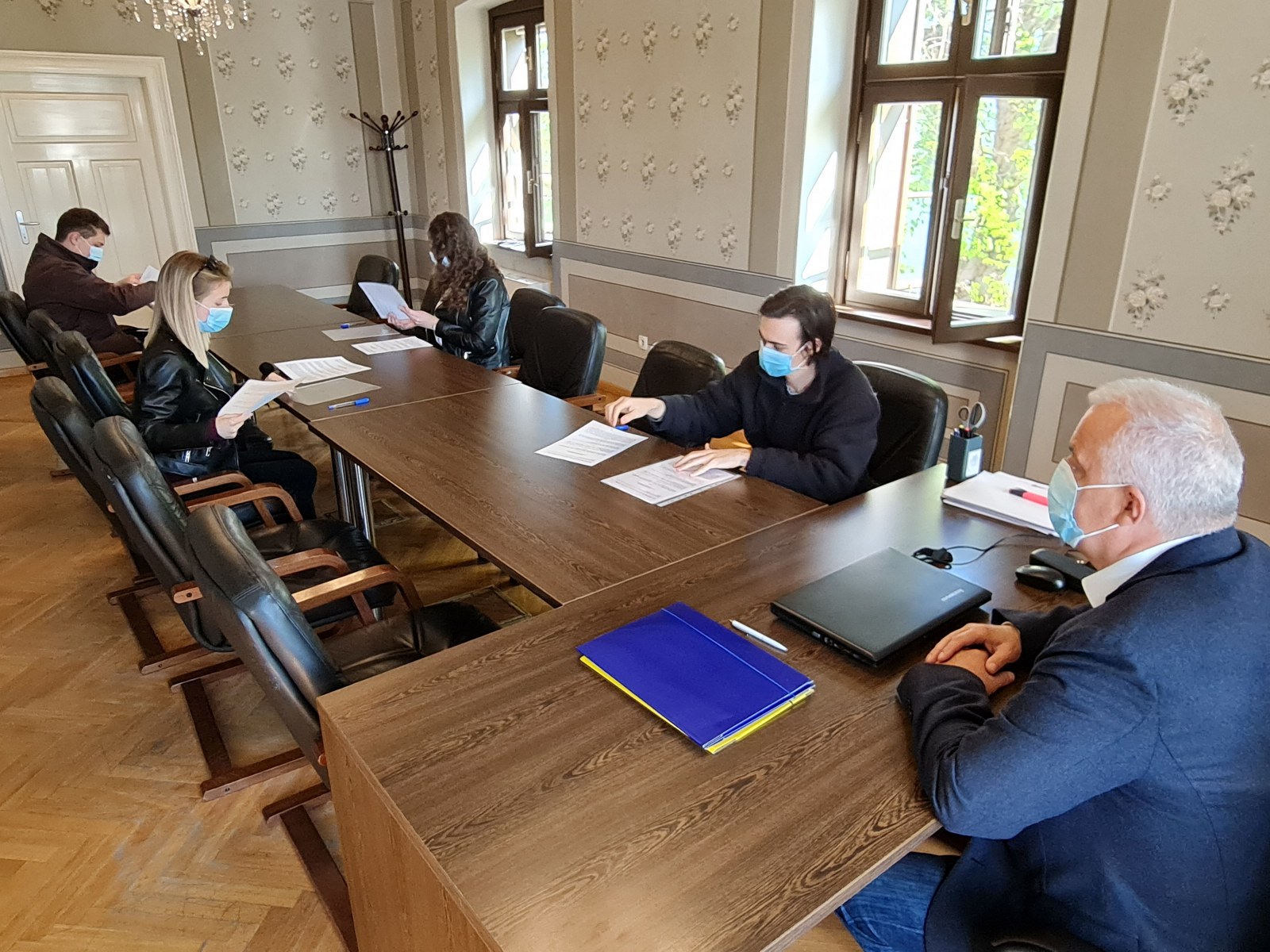 20210415_094108_1600x1200