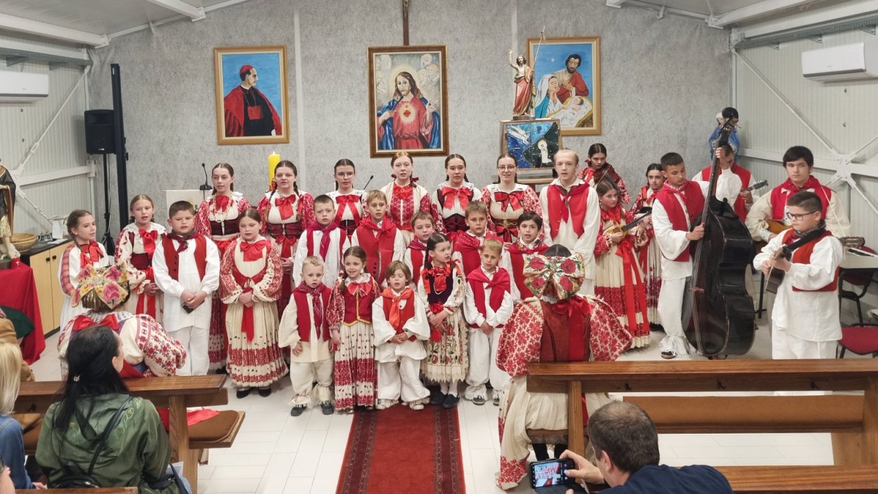 resize_20220430_195118 - U Posavskim Bregima održan je prvi Uskrsni koncert pod nazivom „U čast Uskrsnuloga“.