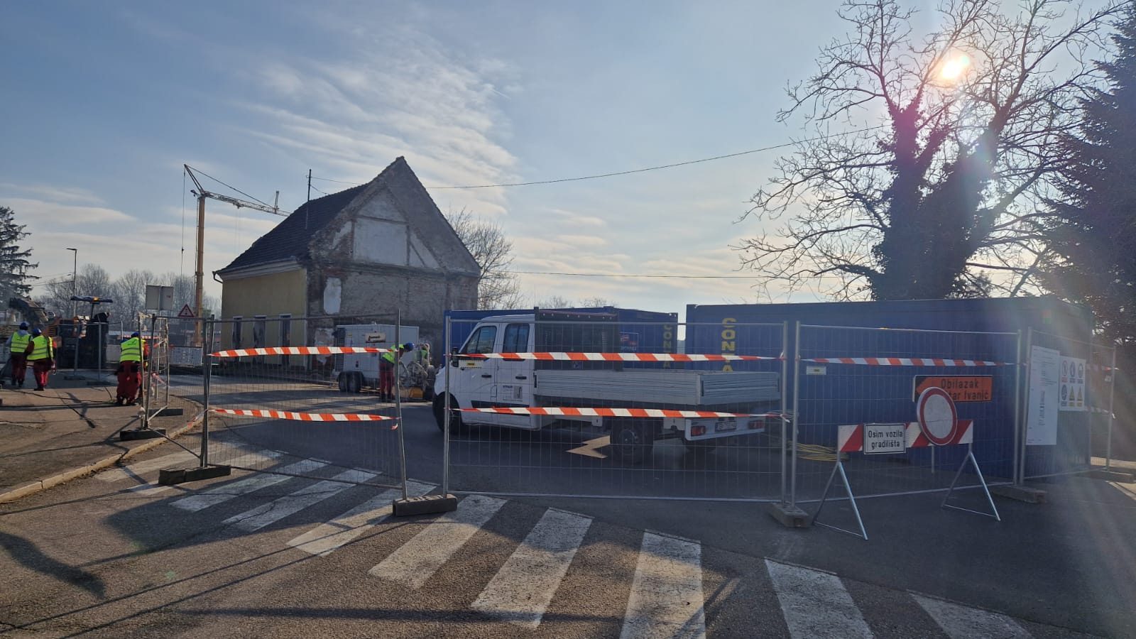 330222999_1322062645035596_4060278227795344080_n